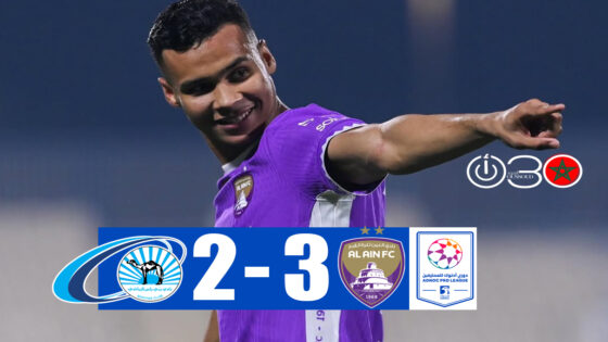 فرحة حسين رحيمي بعد تسجيله الهدف الثالث للعين في مرمى بني ياس