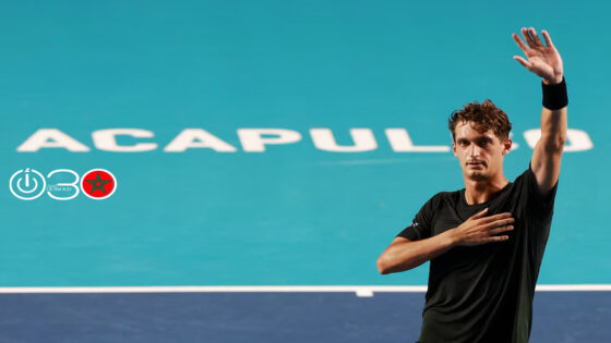 الفرنسي تيرينس أتمان يحتفل بعد فوزه في مباراة دور 32 ضد البلغاري غريغور ديميتروف في بطولة أكابولكو للتنس