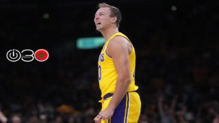 ليكرز يتغلب على ضيفه روكتس في دوري السلة الأمريكي