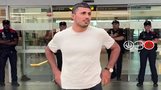 رودري يصل برشلونة.. والفحص الطبي يسبق توقيعه حتى 2030
